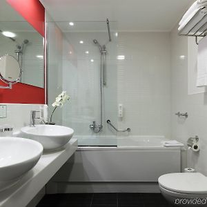 Camera standard con letto king size